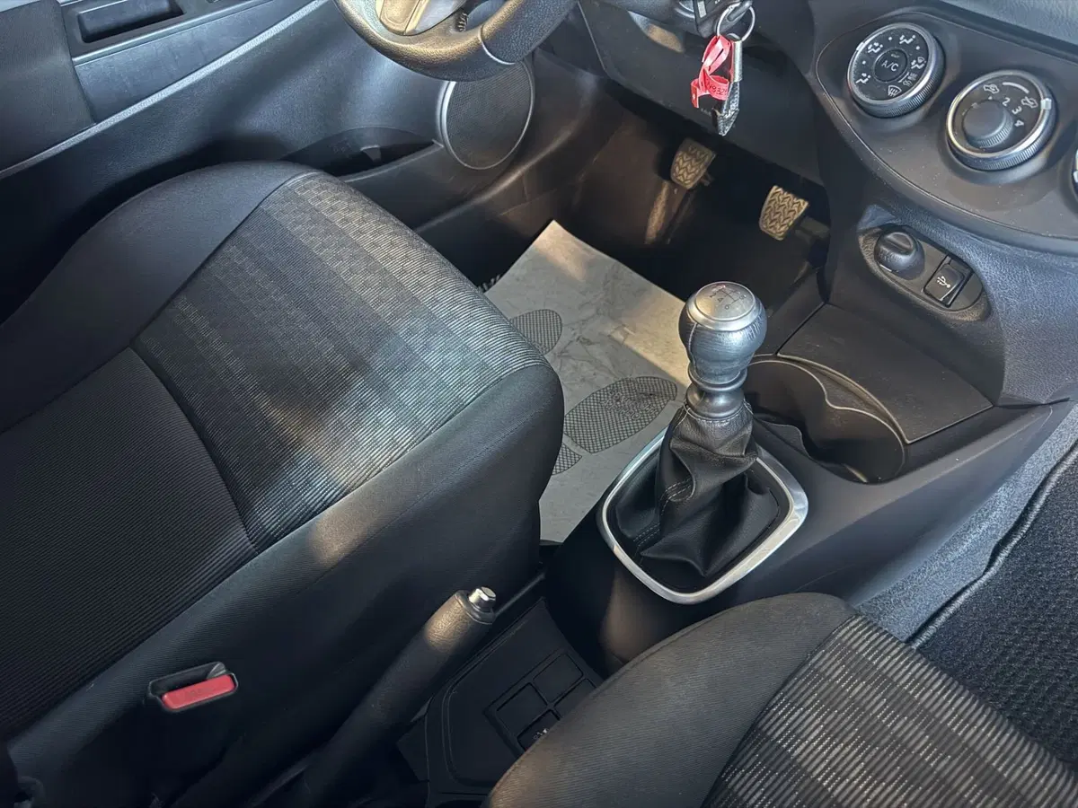 Toyota Yaris usata a Messina (13)