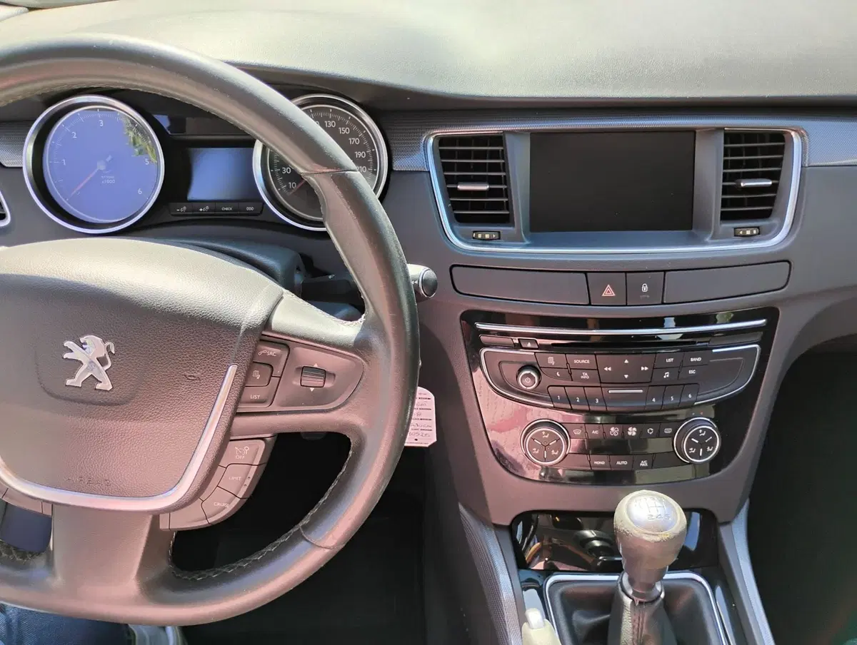 Peugeot 508 SW usata a Messina (8)