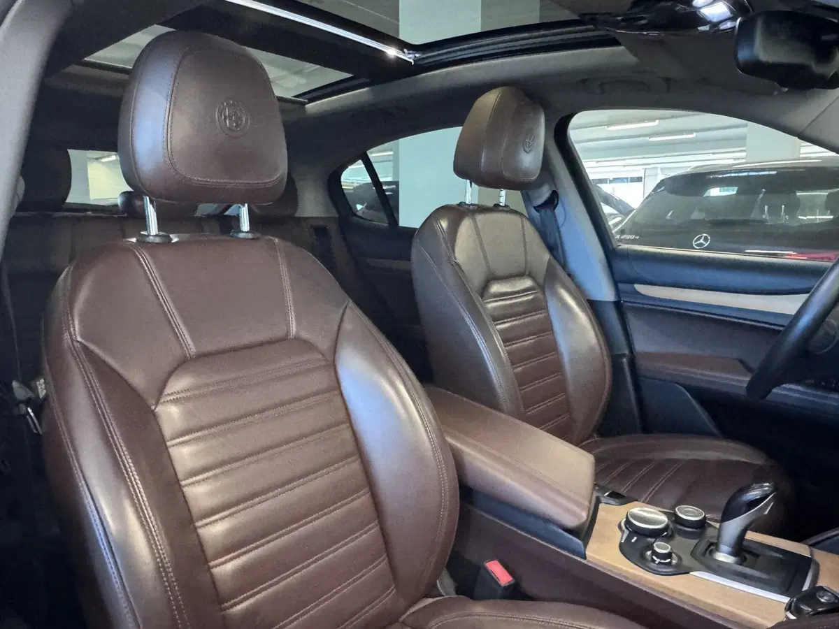 Alfa Romeo Stelvio usata a Messina (8)