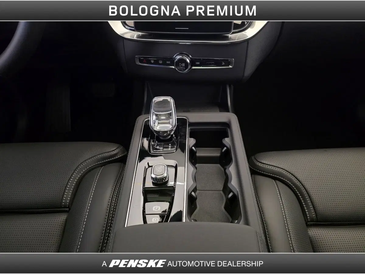 Volvo XC90 usata a Bologna (16)
