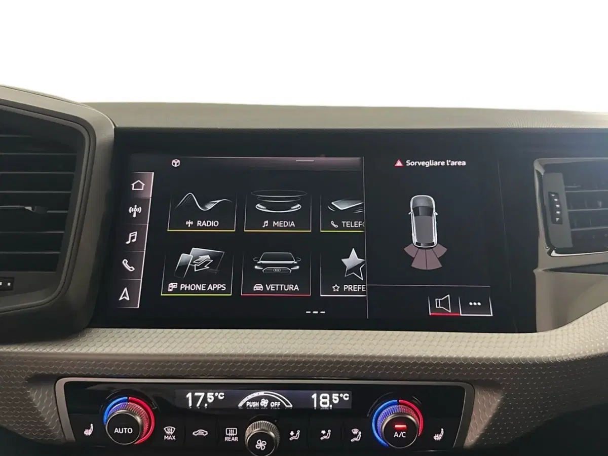 Audi A1 allstreet usata a Napoli (13)