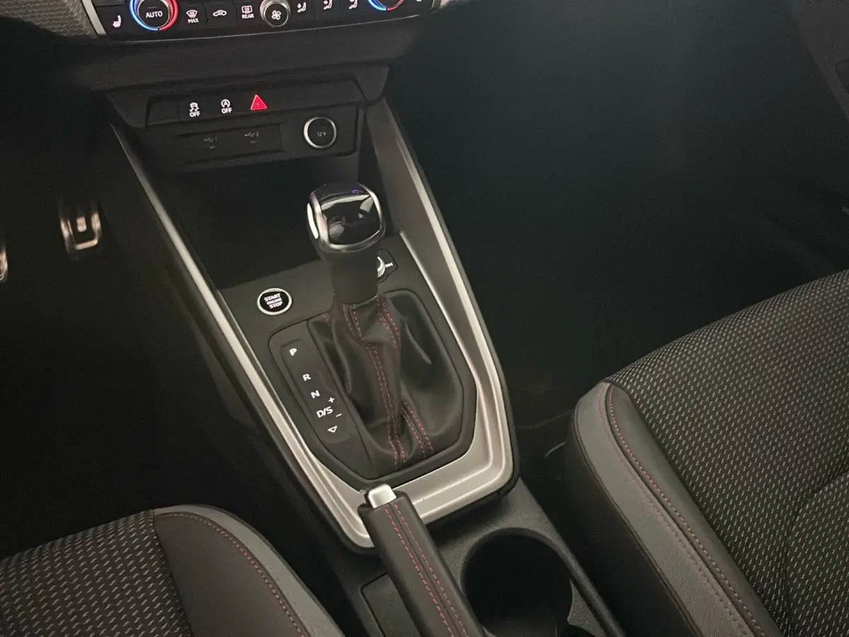 Audi A1 allstreet usata a Napoli (14)