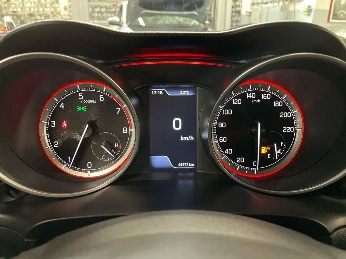 Suzuki Swift usata a Prato (13)