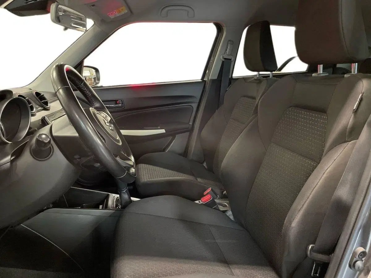 Suzuki Swift usata a Prato (9)