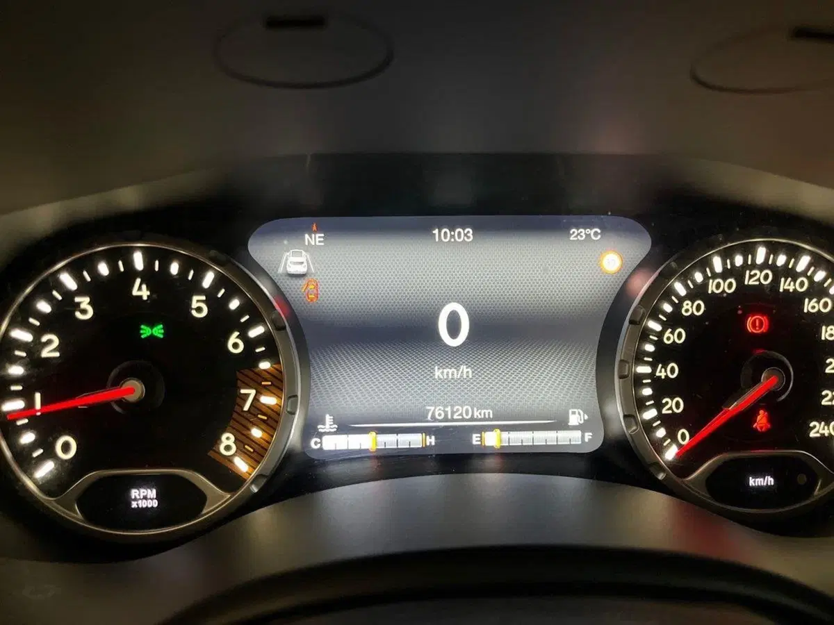 Jeep Renegade usata a Firenze (13)