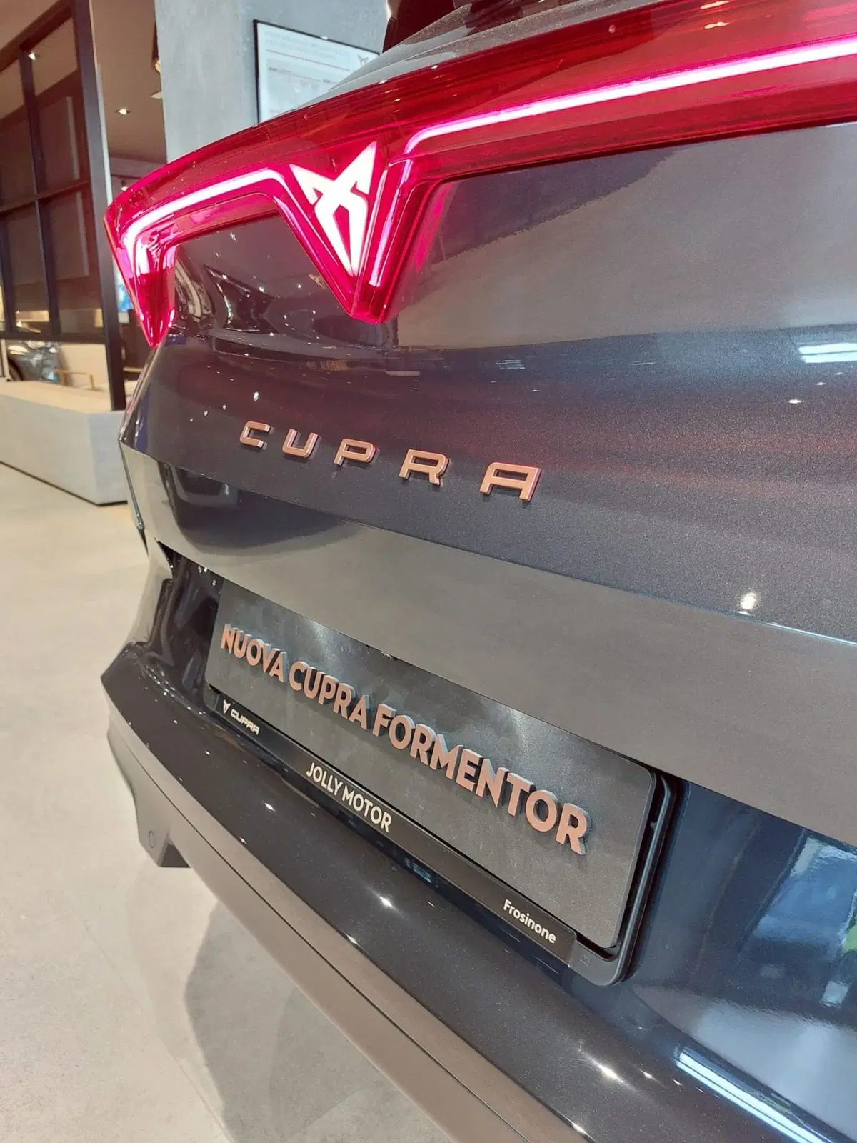 Cupra Formentor nuova a Frosinone (11)