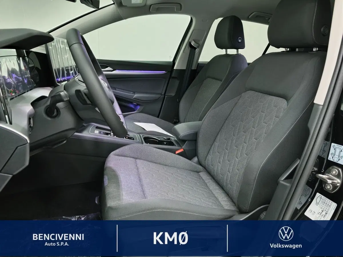 Volkswagen Golf nuova a Catanzaro (16)