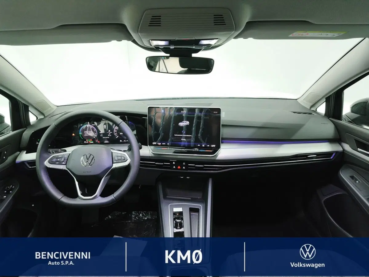 Volkswagen Golf nuova a Catanzaro (19)