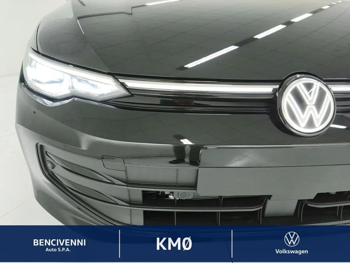 Volkswagen Golf nuova a Catanzaro (3)