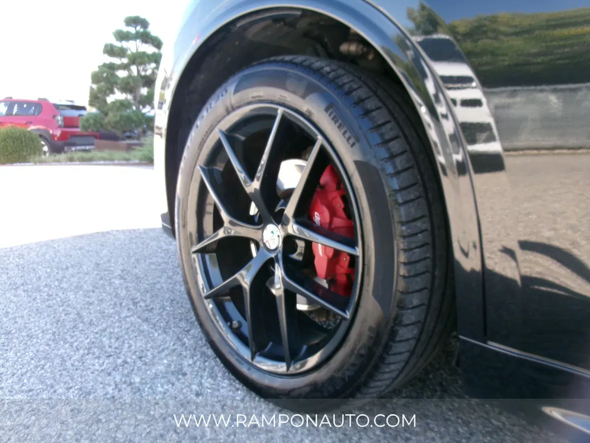 Alfa Romeo Stelvio usata a Venezia (19)