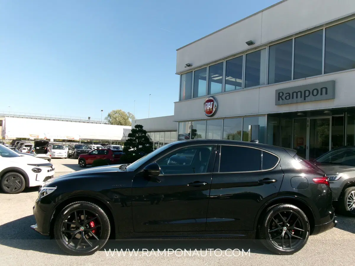 Alfa Romeo Stelvio usata a Venezia (2)