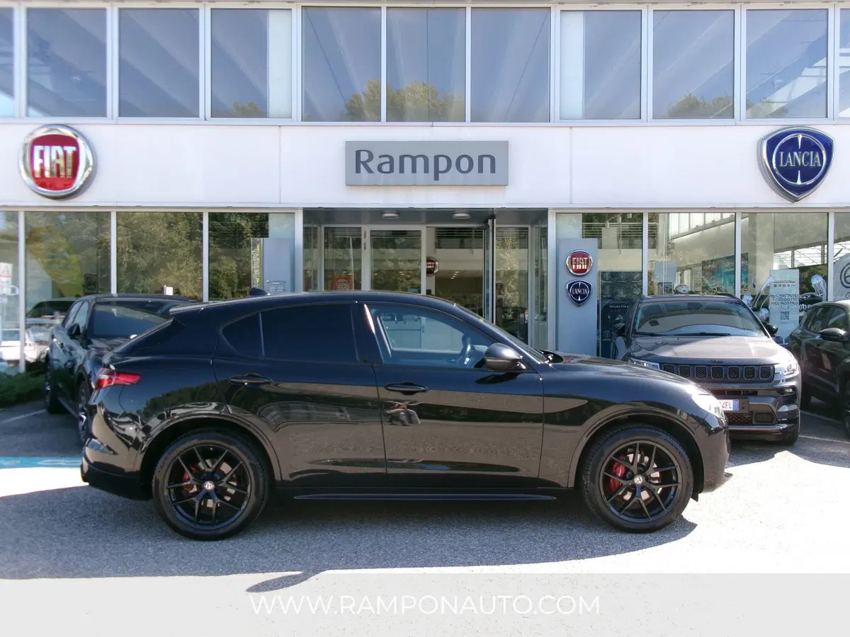 Alfa Romeo Stelvio usata a Venezia (3)
