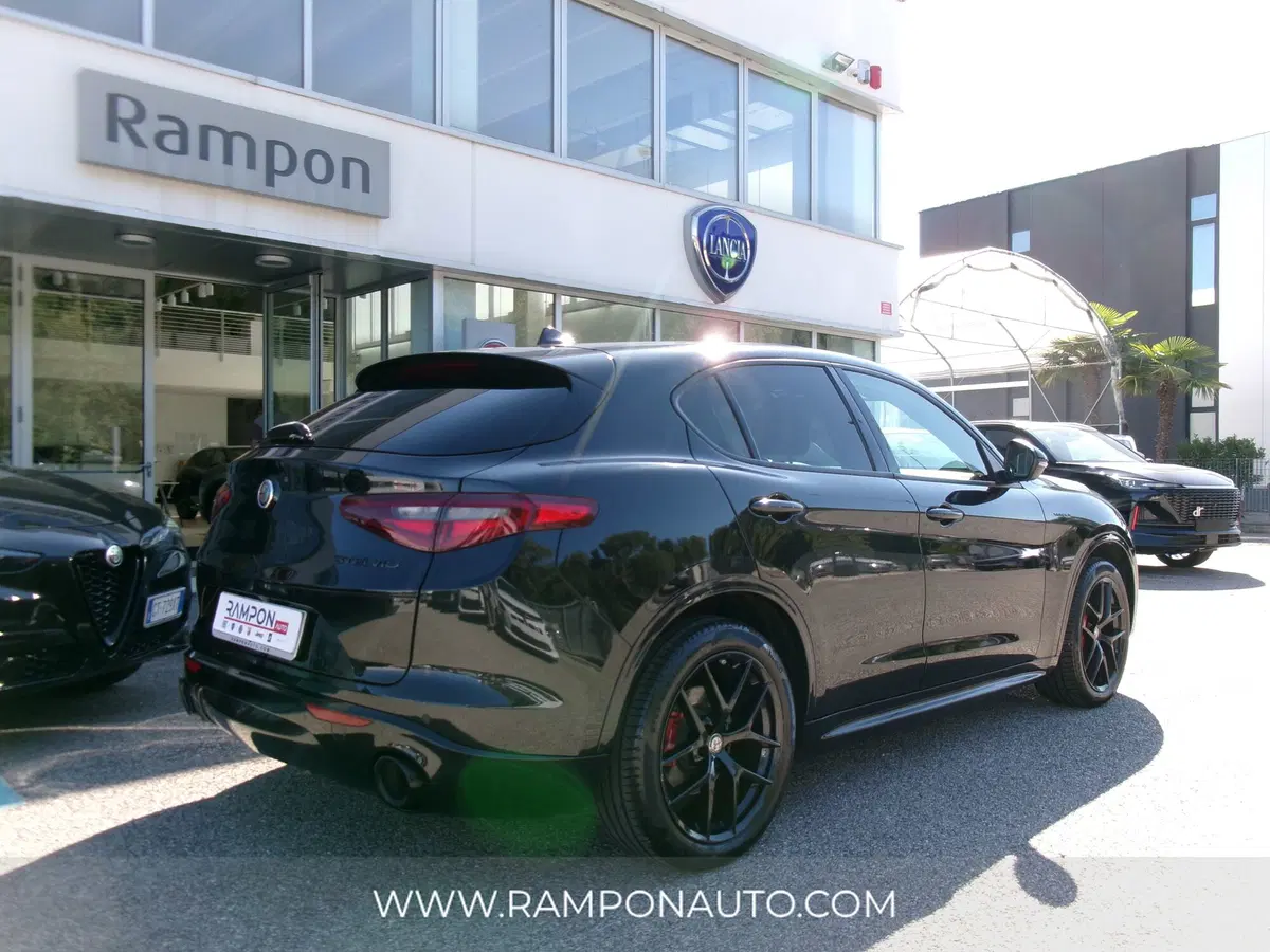 Alfa Romeo Stelvio usata a Venezia (4)