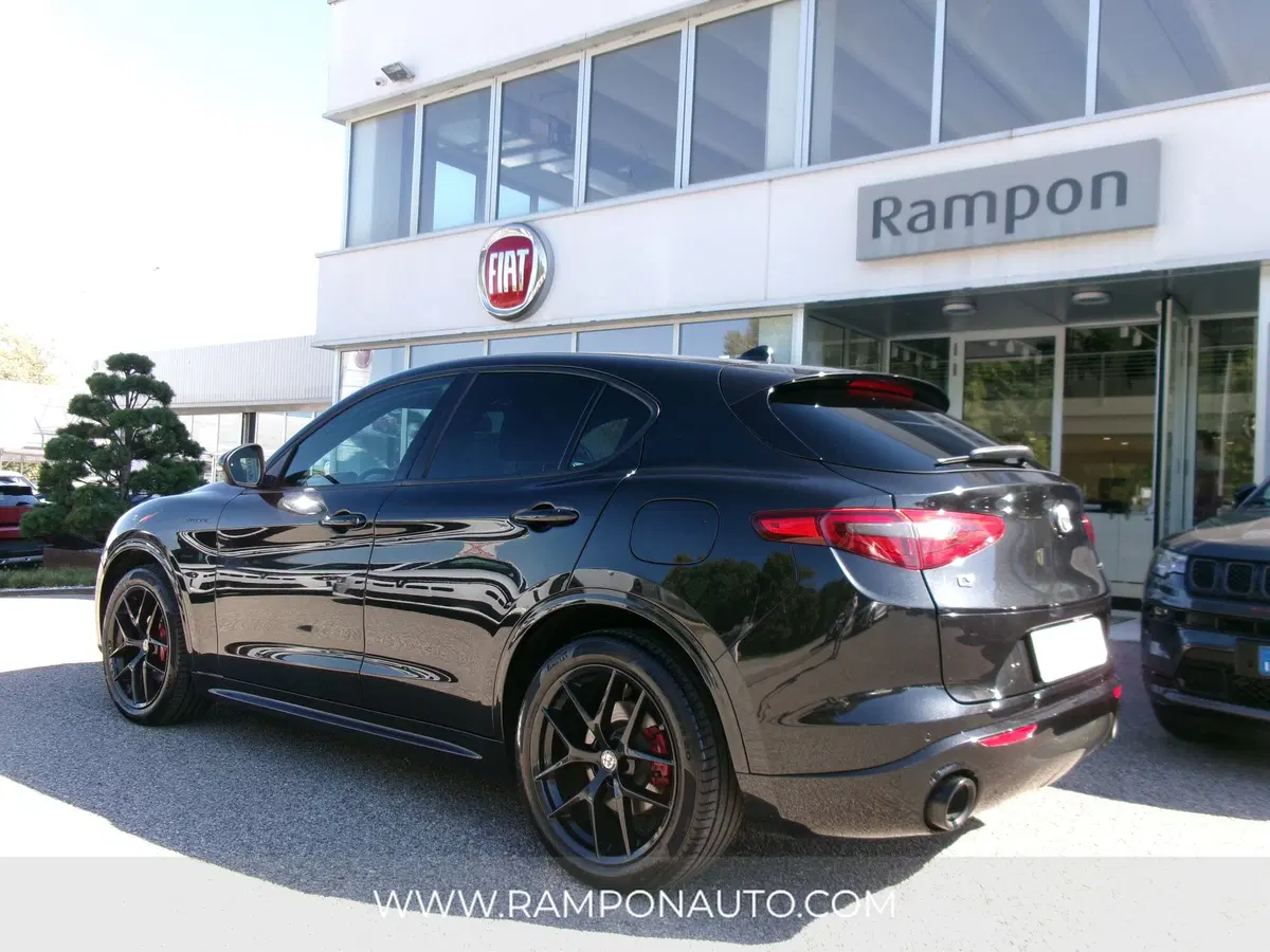 Alfa Romeo Stelvio usata a Venezia (6)