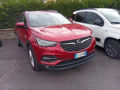 Opel Grandland X 1.5 diesel Ecotec Start&Stop Advance del 2020 usata a San Gregorio di Catania