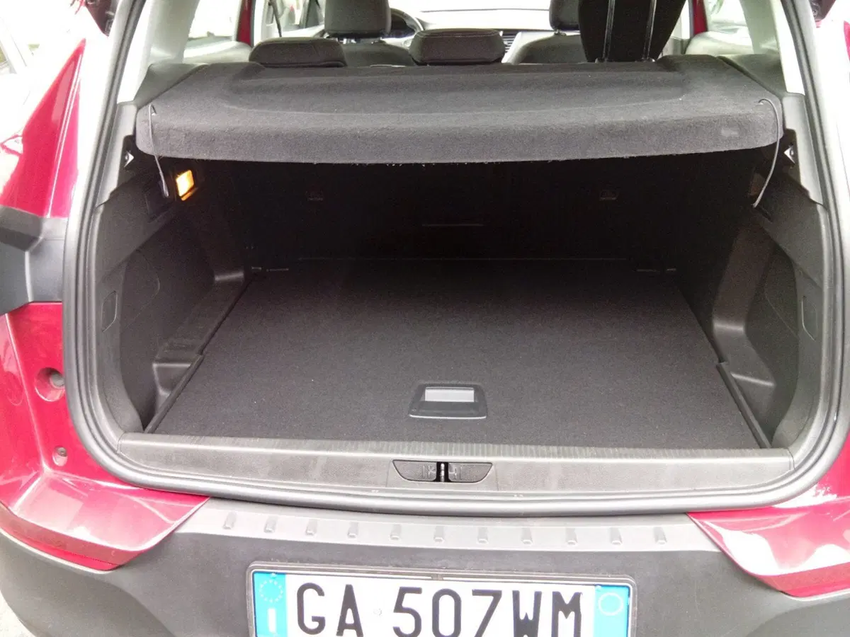 Opel Grandland X usata a Catania (12)