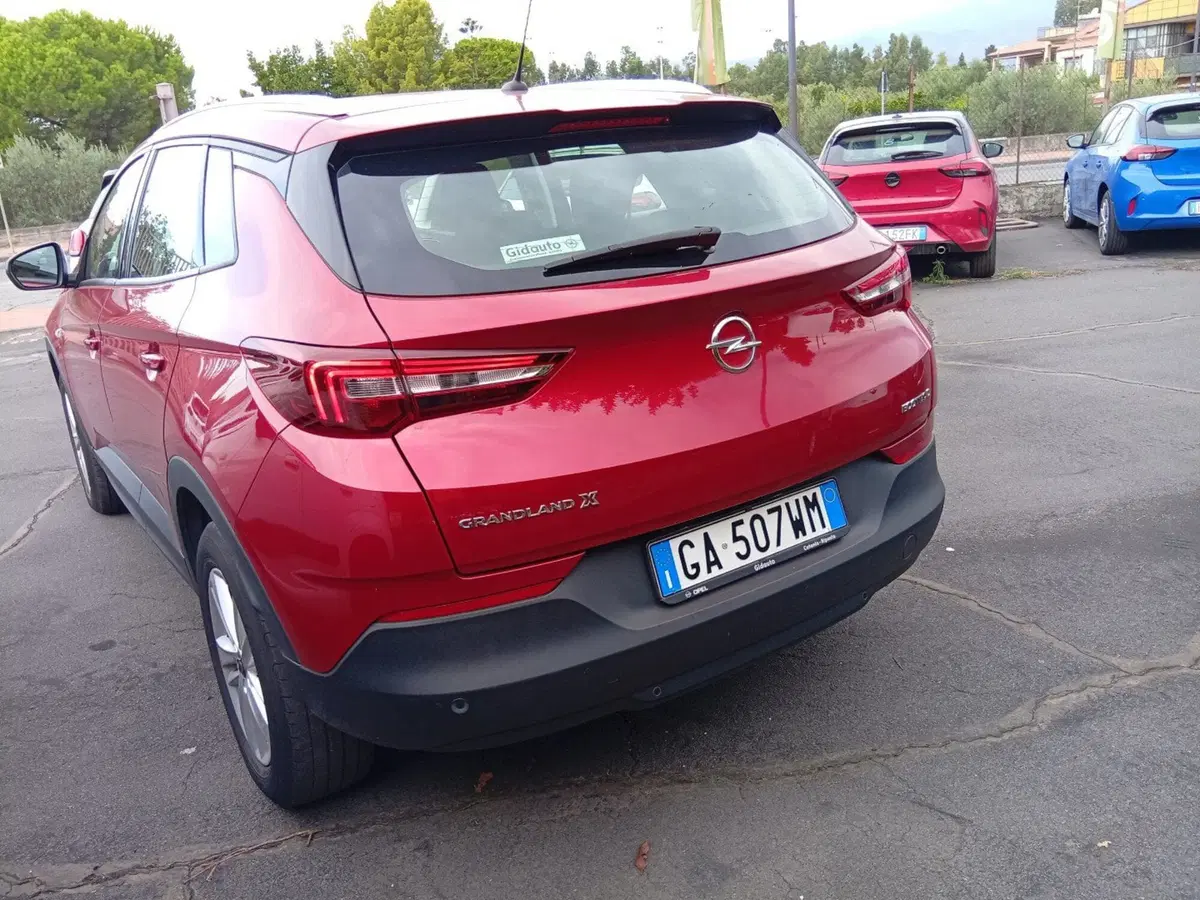 Opel Grandland X usata a Catania (6)