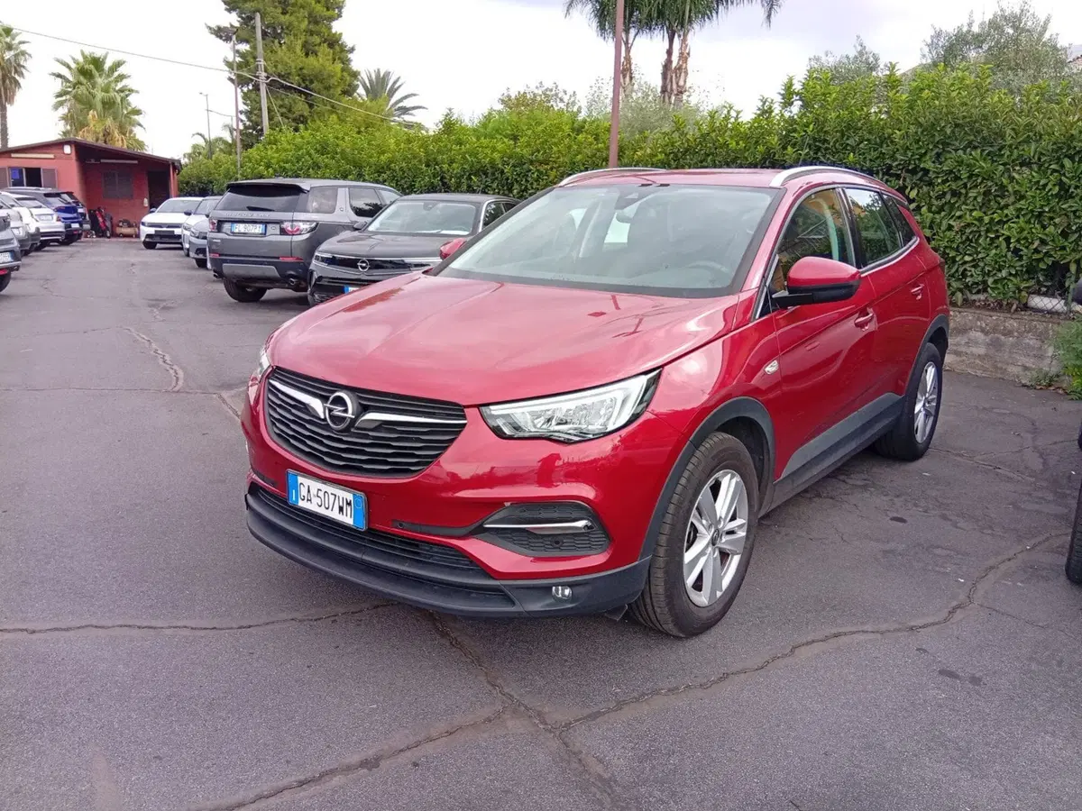 Opel Grandland X usata a Catania (7)