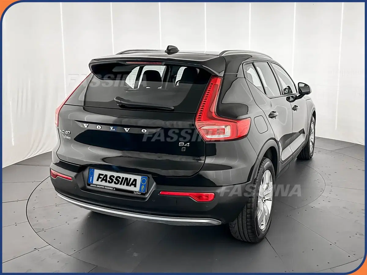 Volvo XC40 usata a Milano (6)