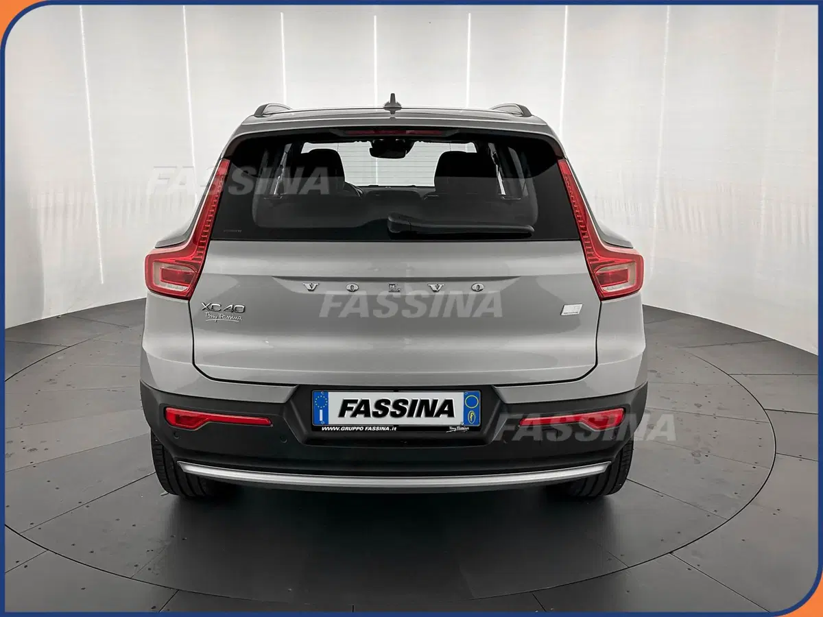 Volvo XC40 usata a Milano (5)