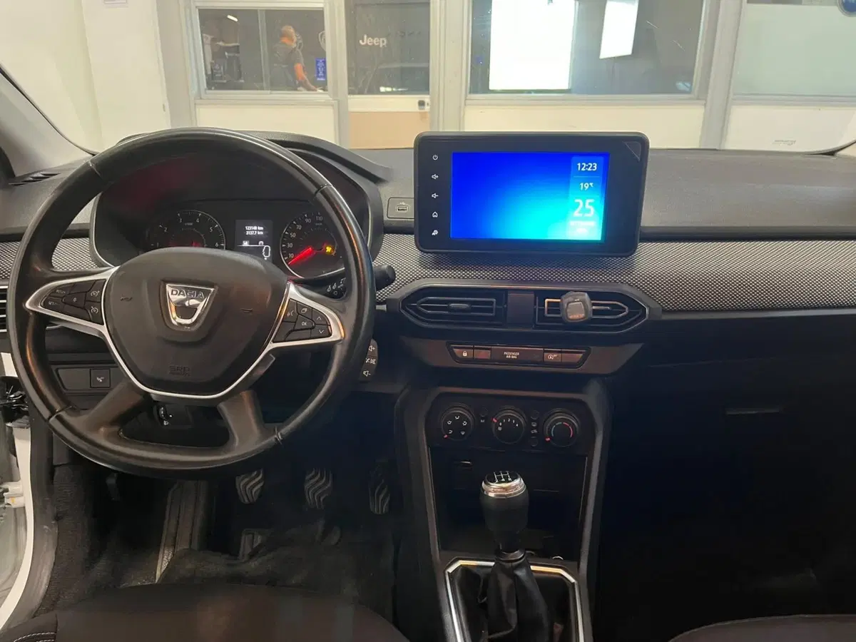 Dacia Sandero usata a Lucca (10)