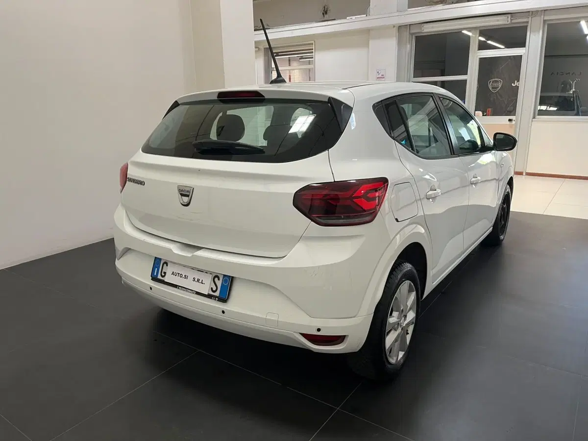 Dacia Sandero usata a Lucca (3)