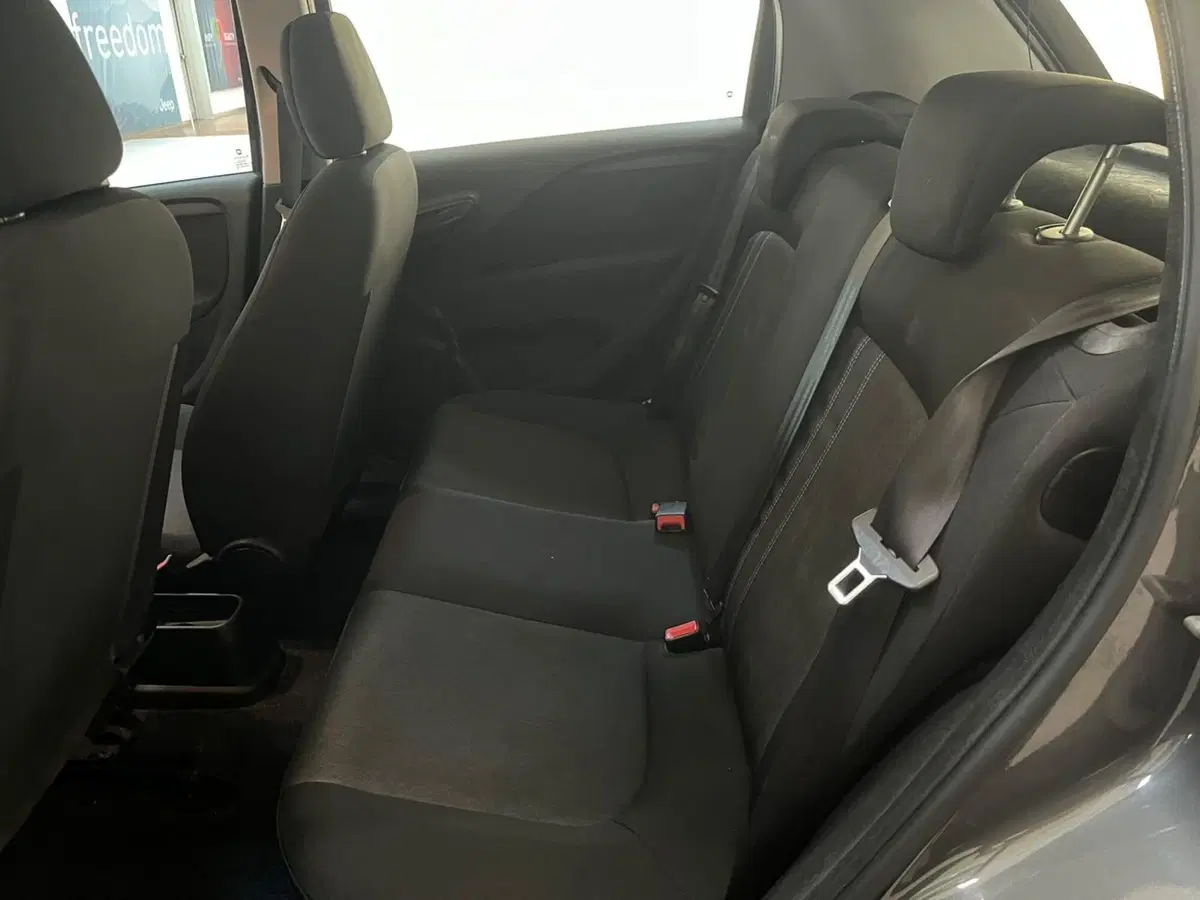 Fiat Punto usata a Lucca (11)