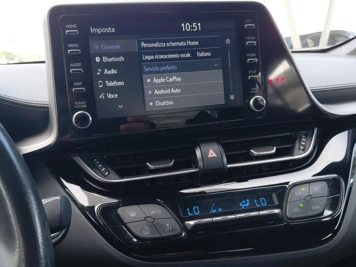 Toyota Toyota C-HR usata a Cagliari (9)