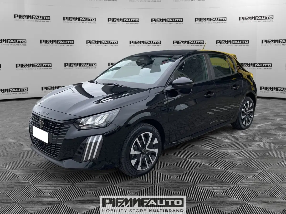 Peugeot 208 nuova a Parma