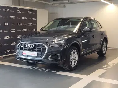 Audi Q5 40 2.0 tdi mhev 12V Identity Black quattro s-tronic del 2022 usata a Modena
