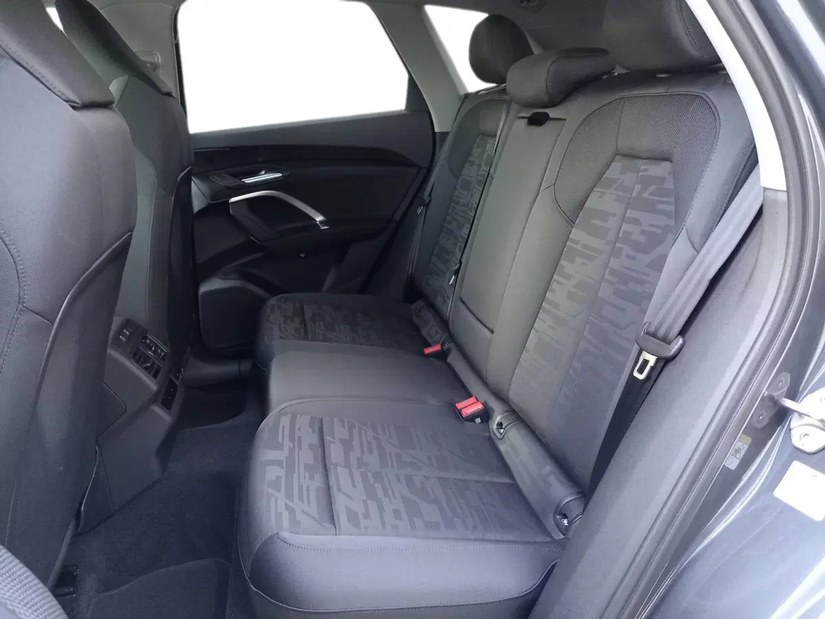 Audi Q5 nuova a Bari (9)