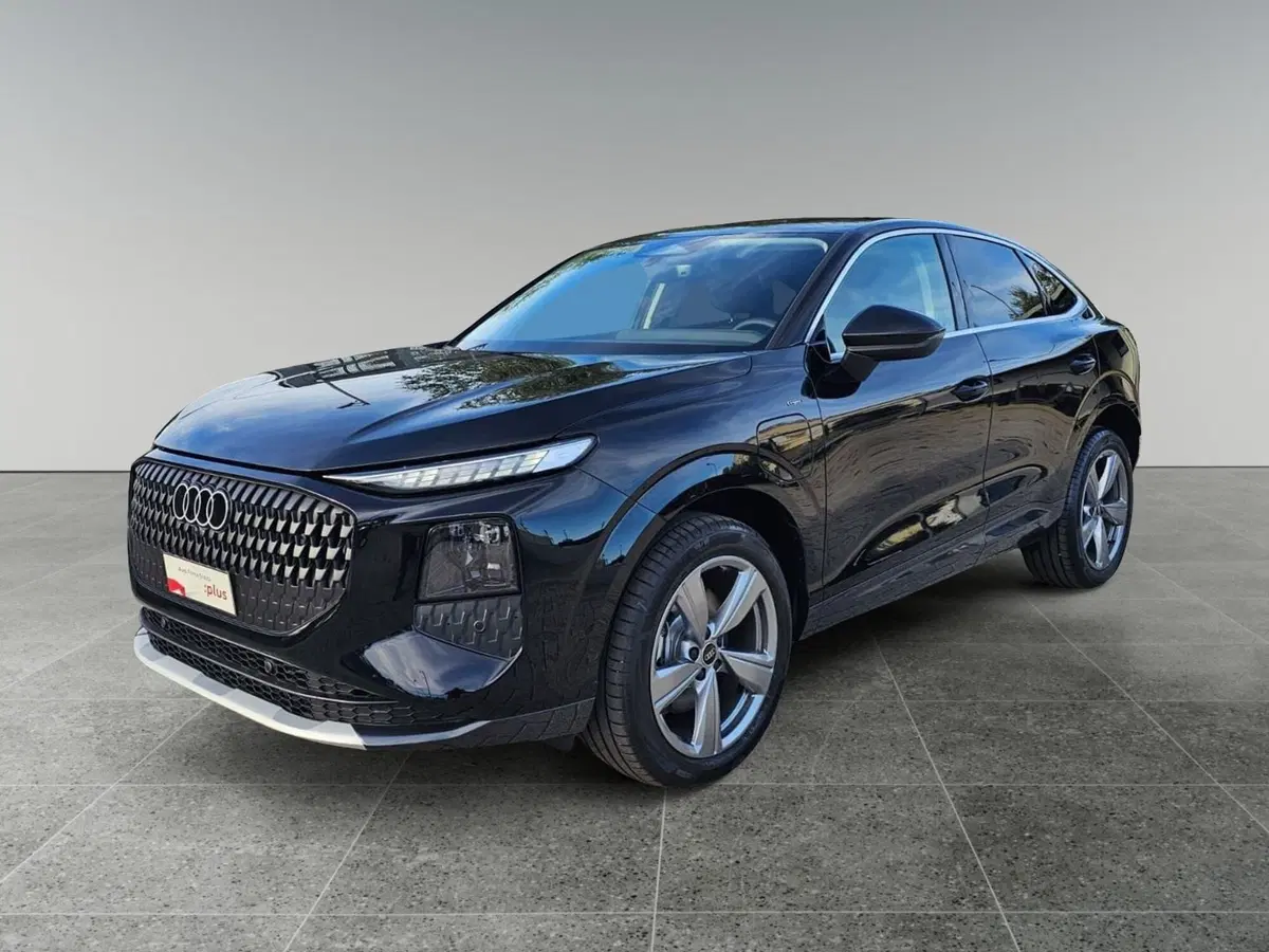 Audi Q3 Sportback nuova a Bari