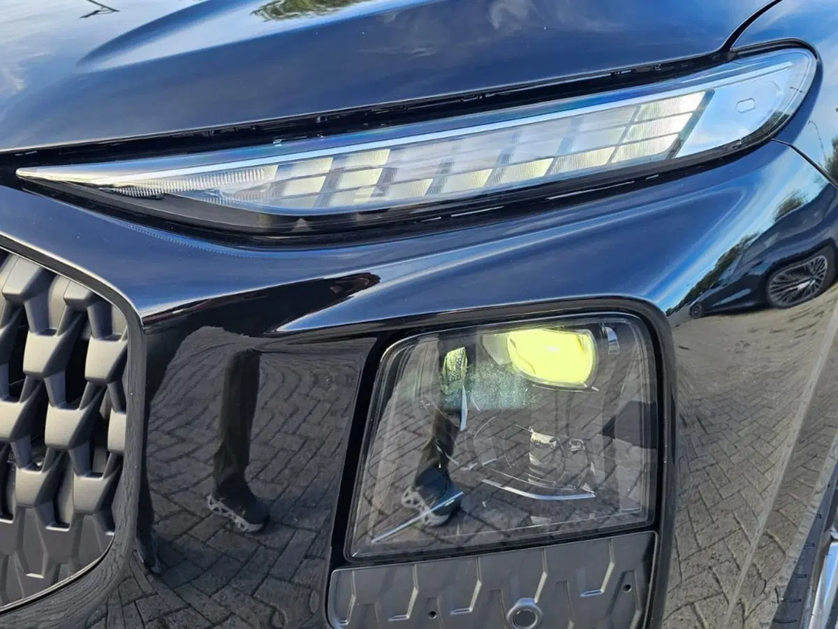 Audi Q3 Sportback nuova a Bari (6)