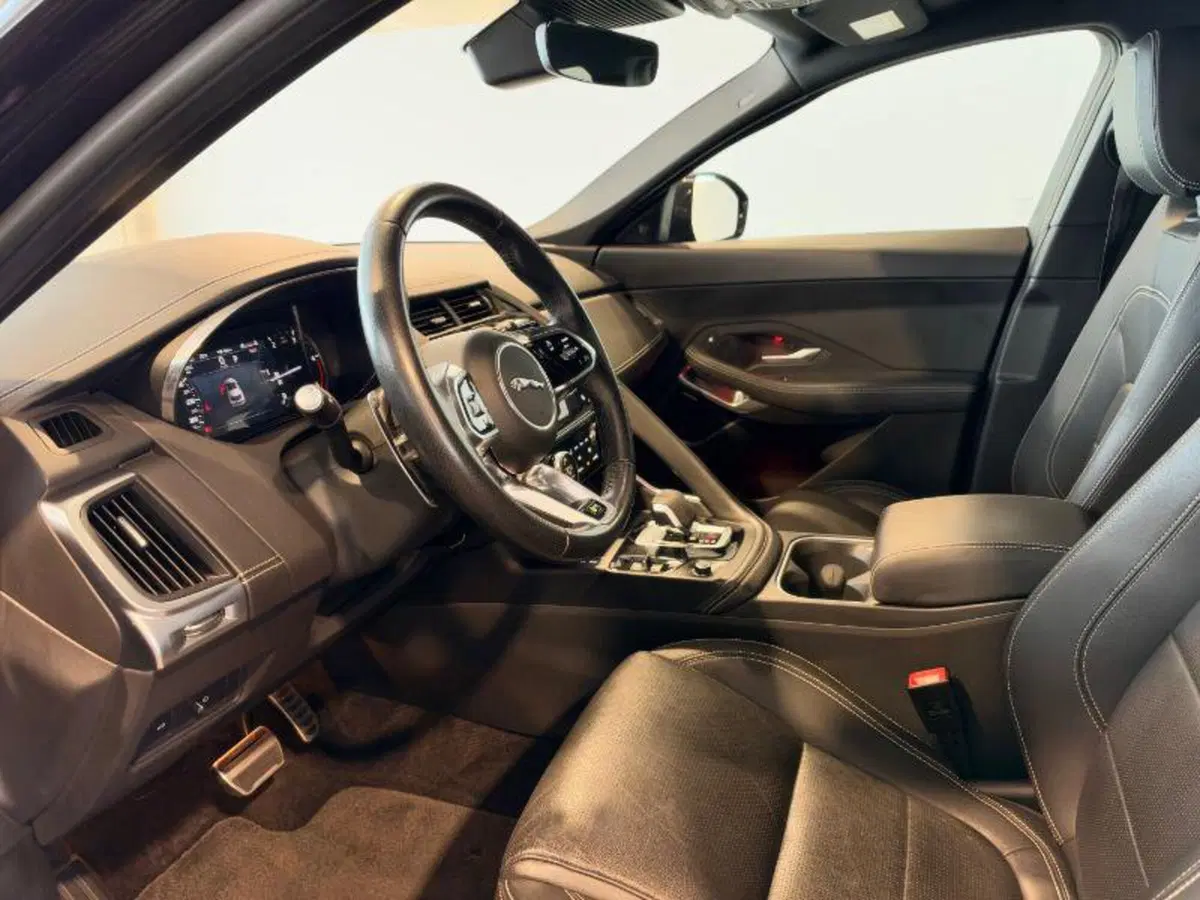 Jaguar E-Pace usata a Venezia (7)