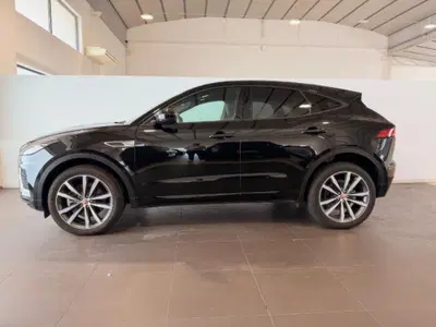 Jaguar E-Pace 2.0d i4 mhev R-Dynamic SE awd 204cv auto del 2022 usata a Venezia