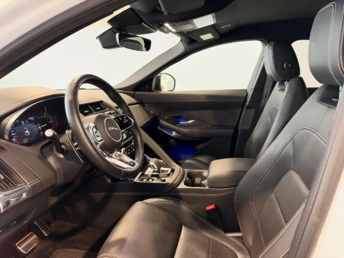 Jaguar E-Pace usata a Venezia (12)