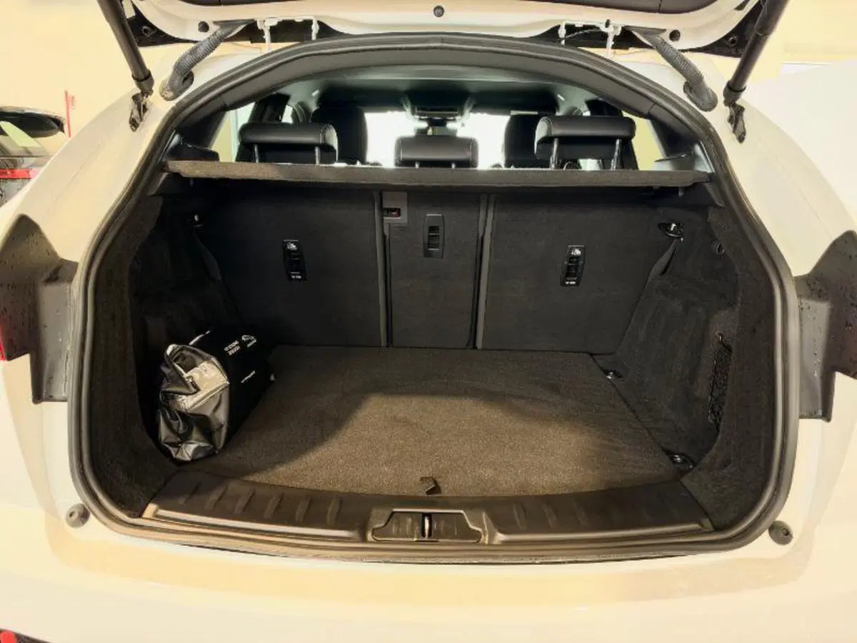 Jaguar E-Pace usata a Venezia (13)
