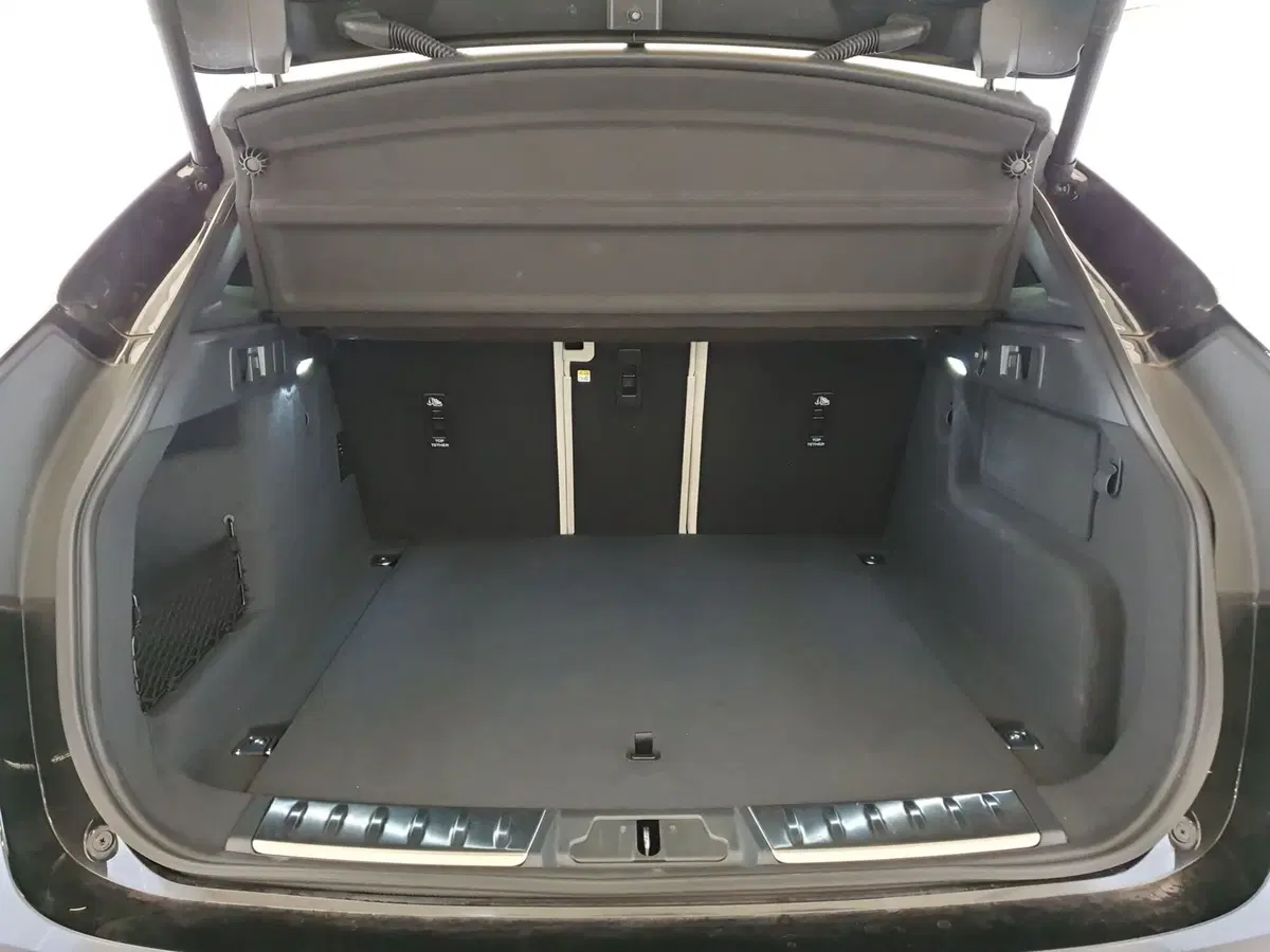 Jaguar F-Pace usata a Monza e Brianza (11)