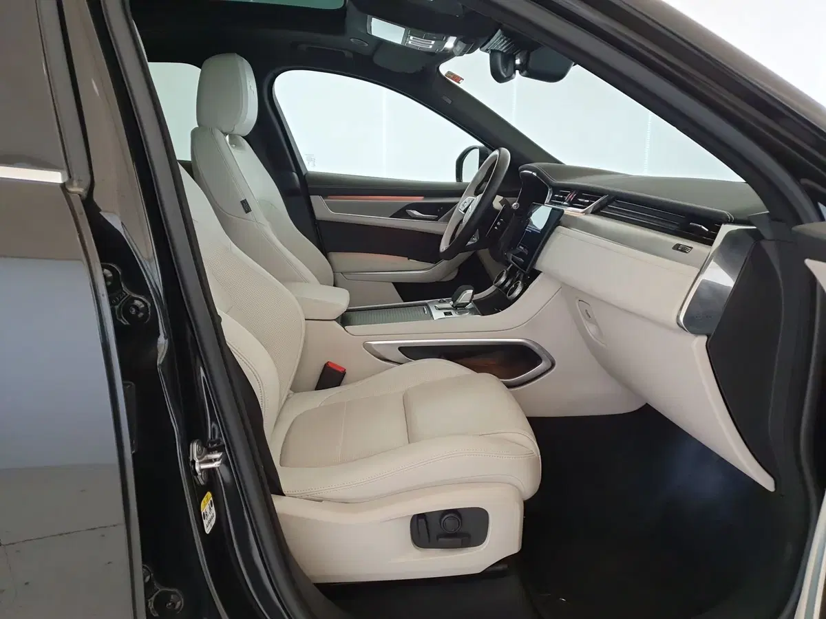 Jaguar F-Pace usata a Monza e Brianza (3)