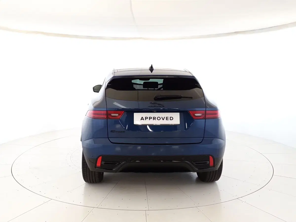 Jaguar E-Pace usata a Monza e Brianza (7)
