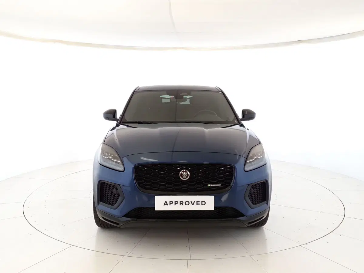 Jaguar E-Pace usata a Monza e Brianza (8)