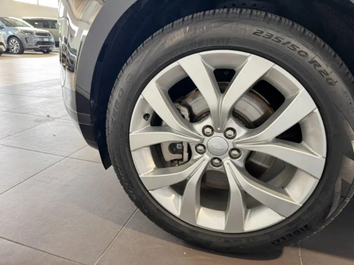 Land Rover Range Rover Evoque usata a Venezia (11)