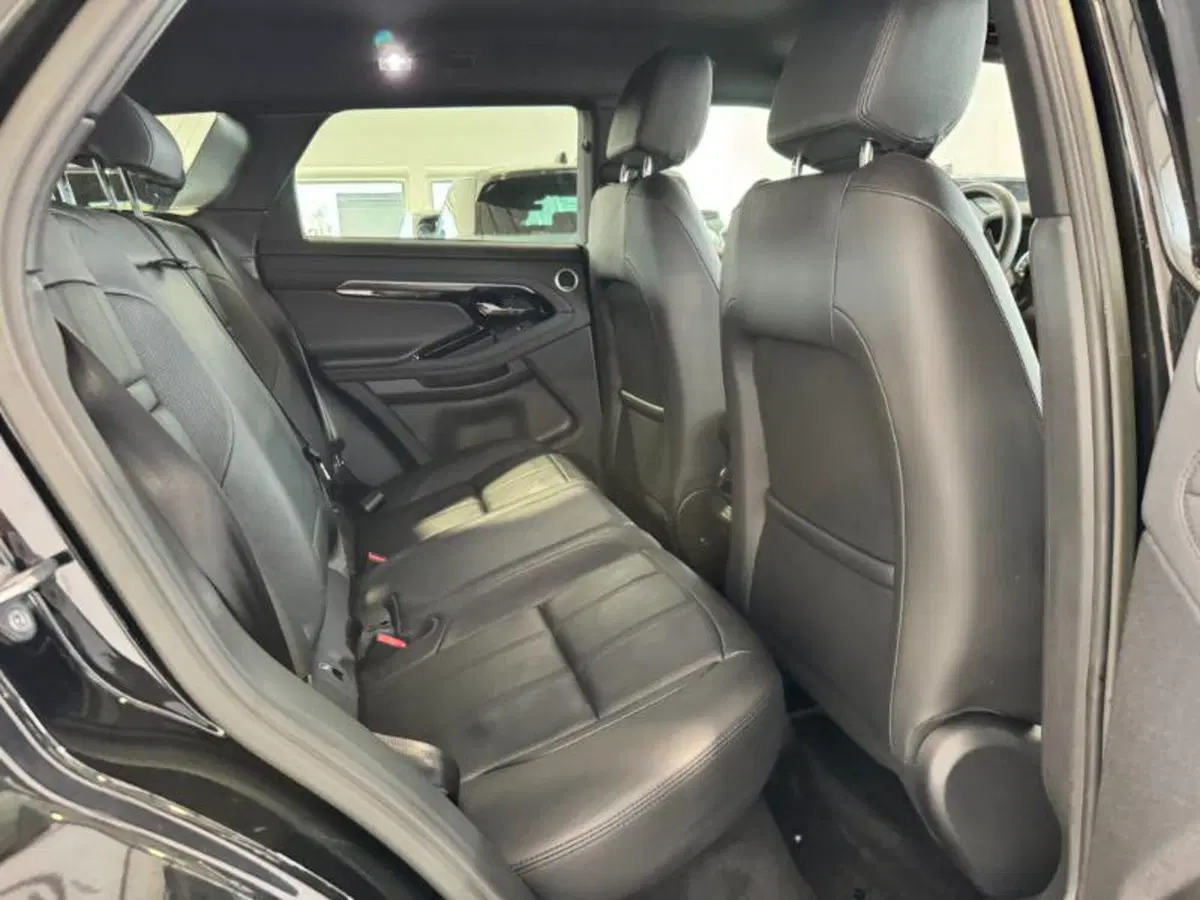 Land Rover Range Rover Evoque usata a Venezia (15)