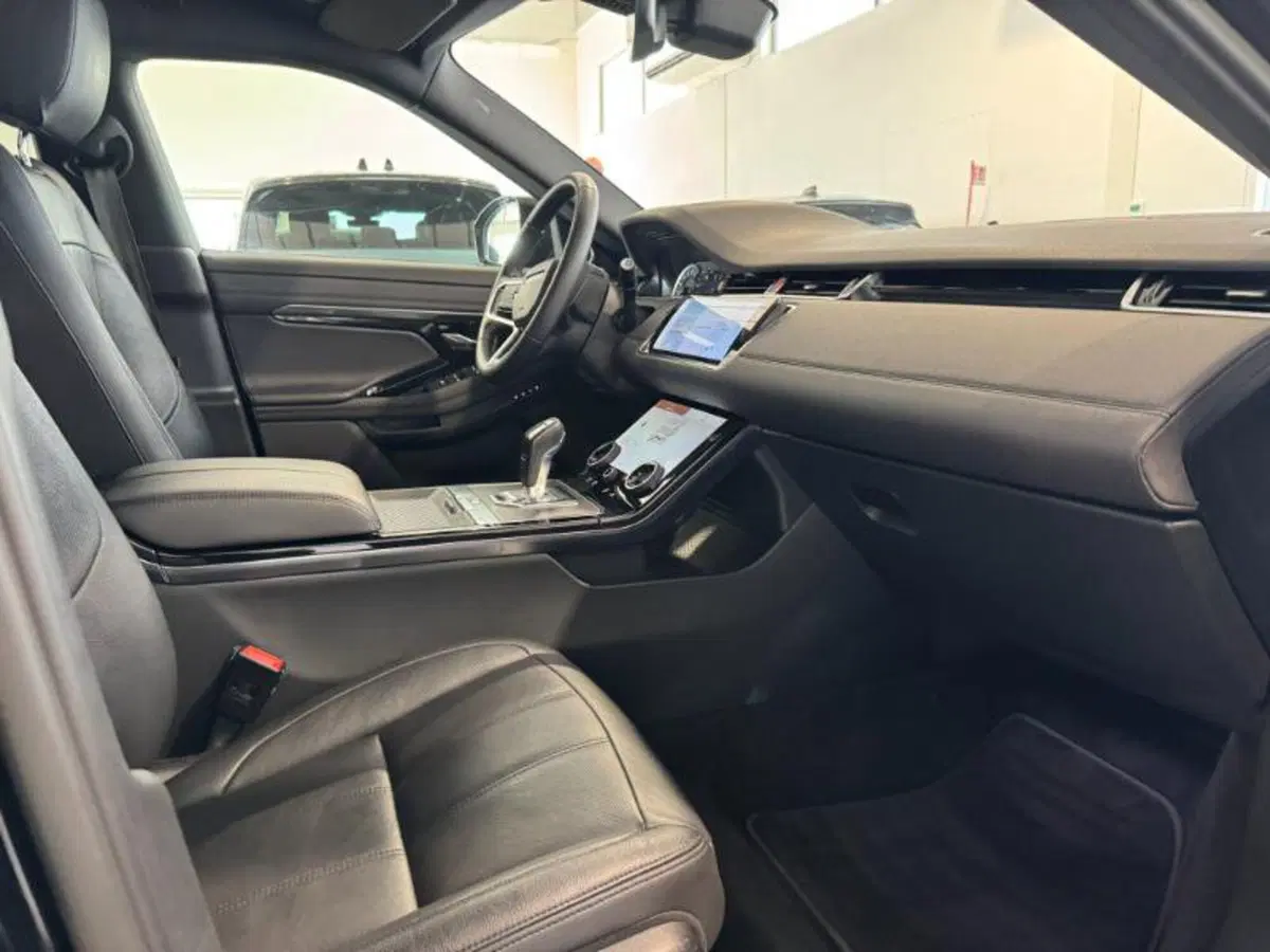 Land Rover Range Rover Evoque usata a Venezia (16)