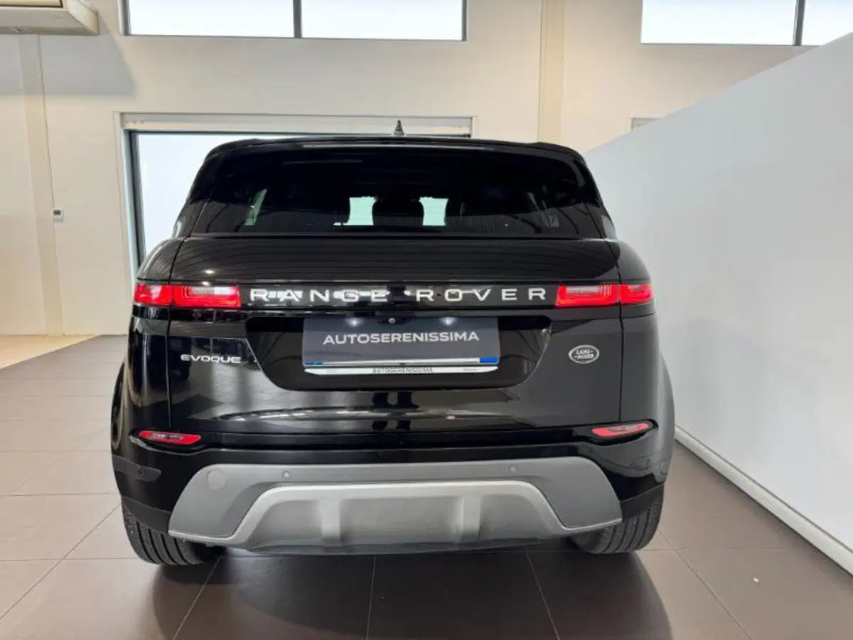 Land Rover Range Rover Evoque usata a Venezia (4)