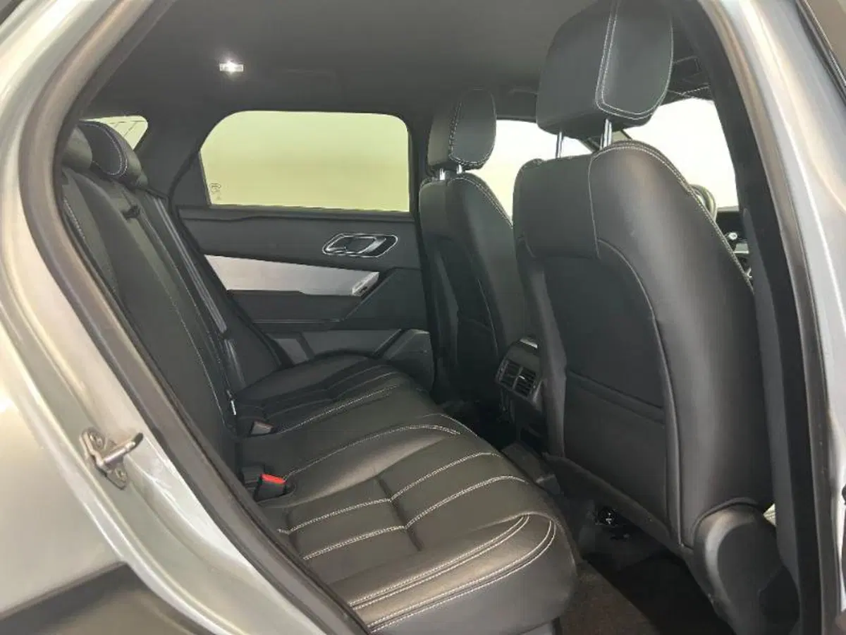Land Rover Range Rover Velar usata a Venezia (12)