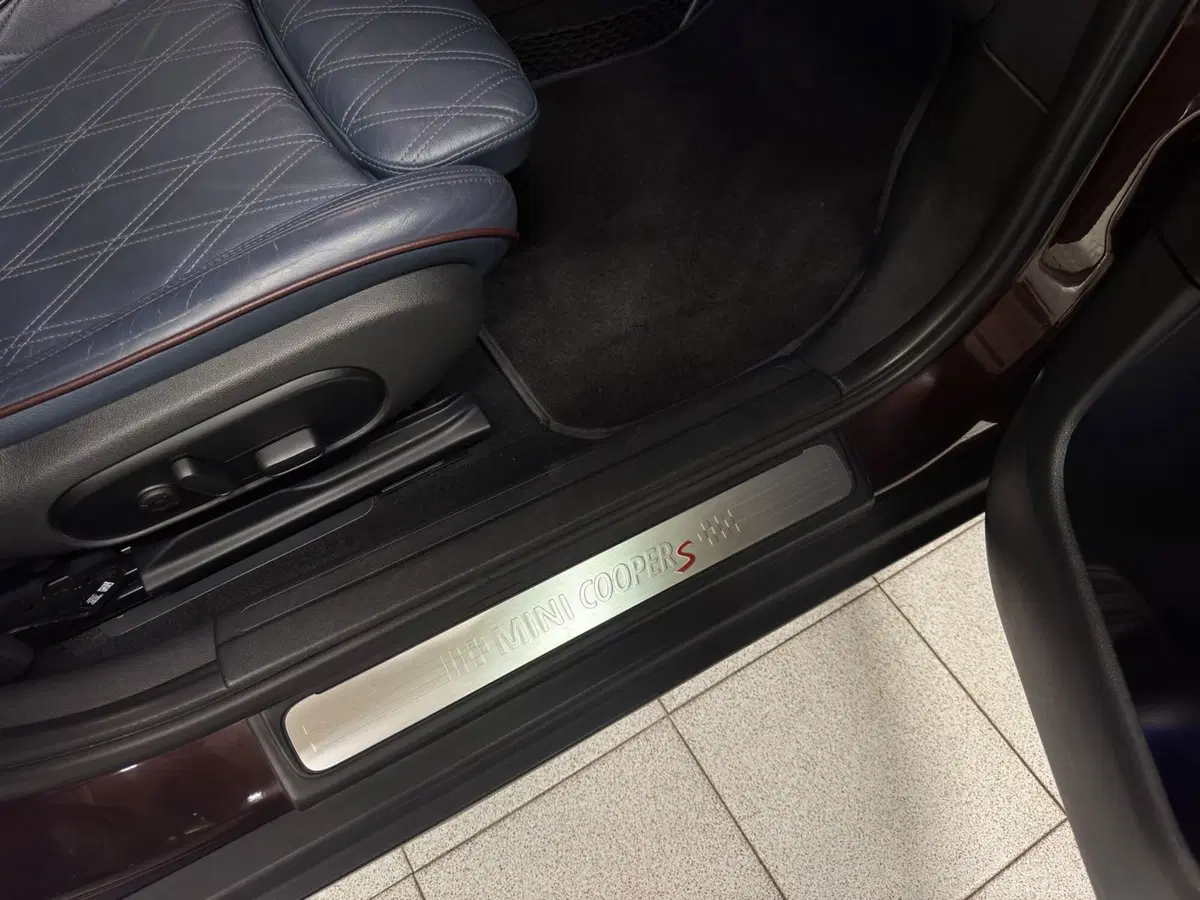 MINI Mini Clubman usata a Novara (14)