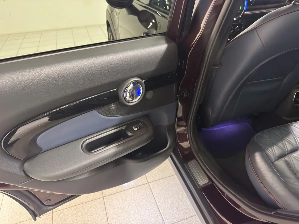 MINI Mini Clubman usata a Novara (17)