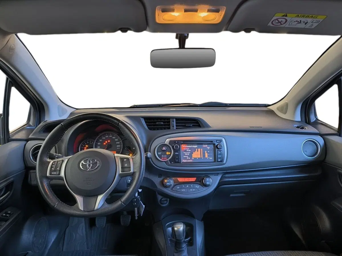 Toyota Yaris usata a Udine (11)