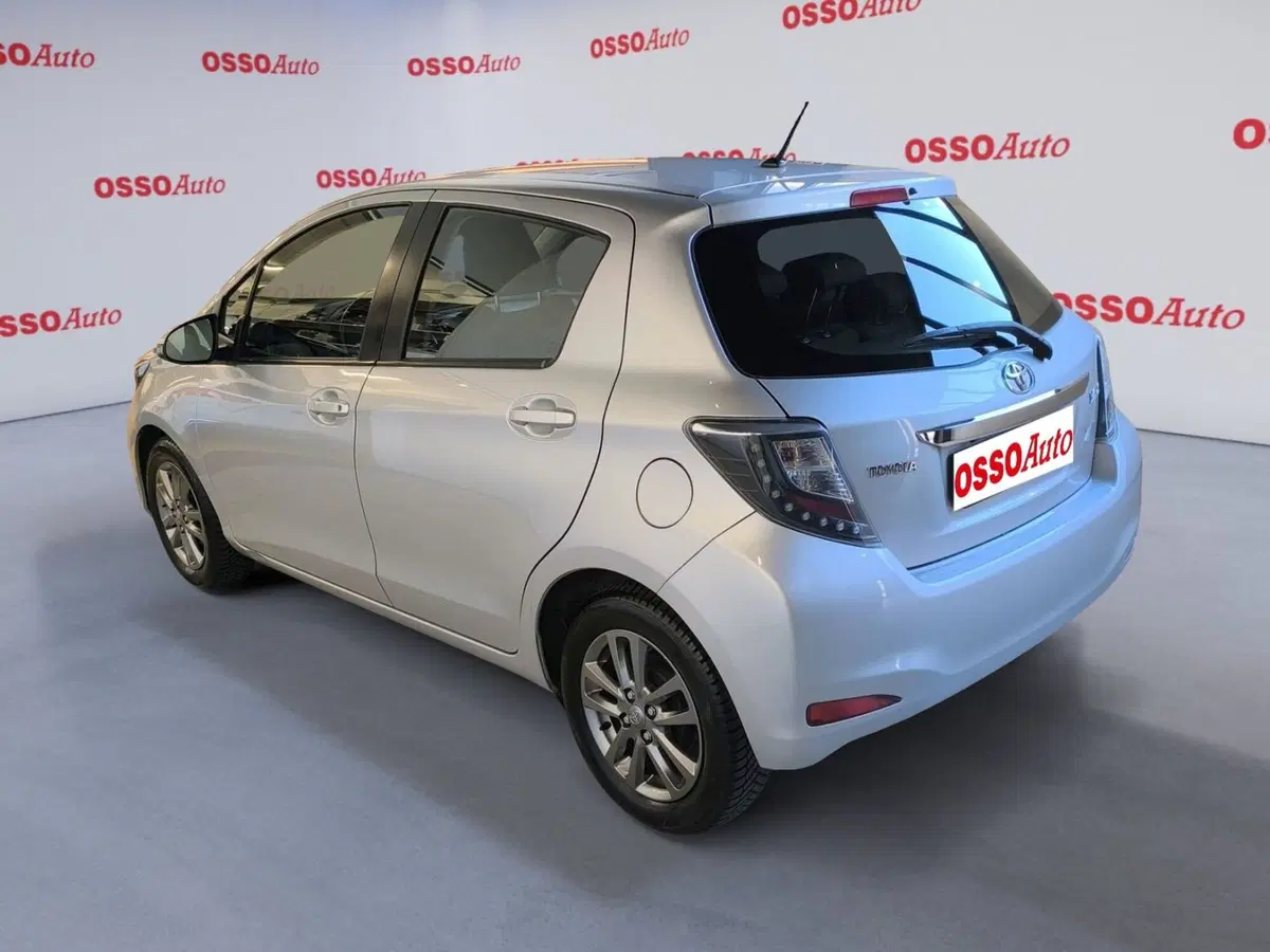 Toyota Yaris usata a Udine (4)